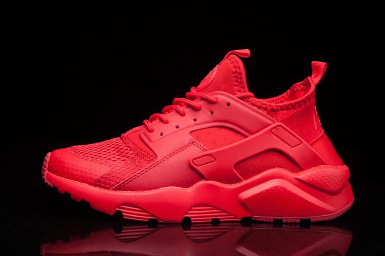 huarache ultra noir et rouge