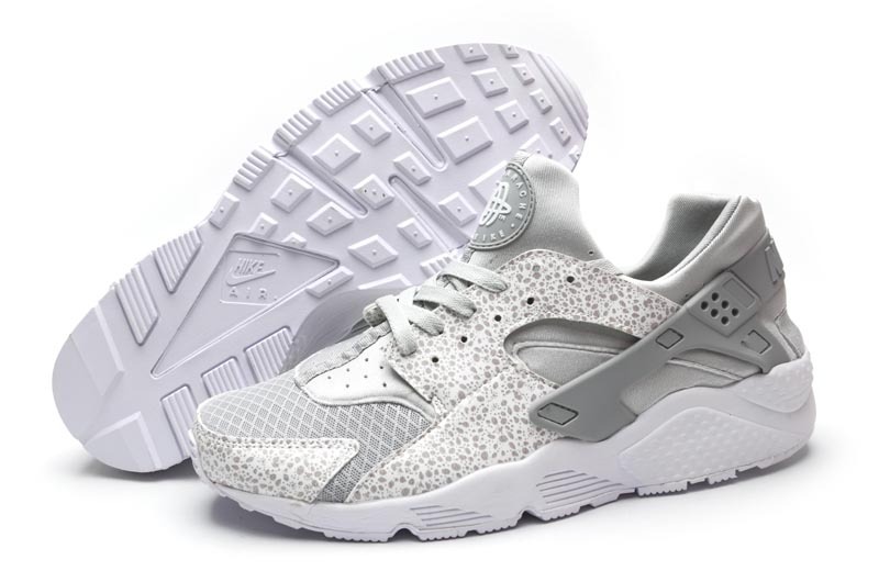 basket nike huarache blanche
