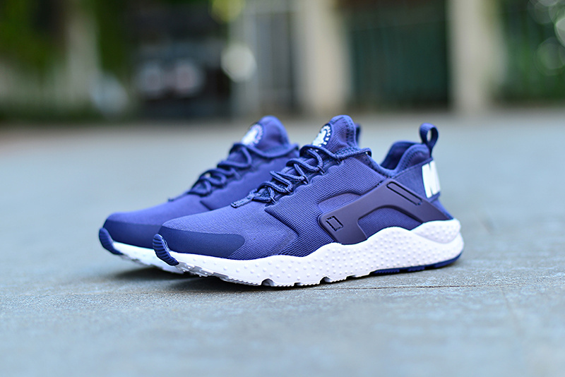 huarache bleu et blanche