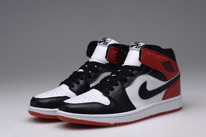 Nike Jordan 1 Retro Noir Et Blanc High Air Jordan Femme Air Jordan ... Nike Jordan 1 Retro Noir Et Blanc High Air Jordan Femme Air Jordan ...