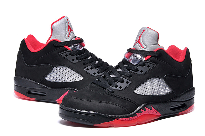 jordan 5 noir rouge