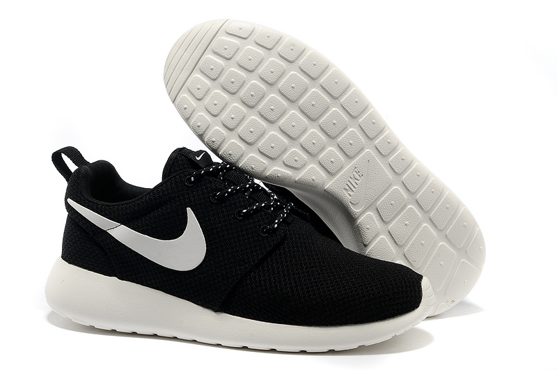 nike roshe run noir rose