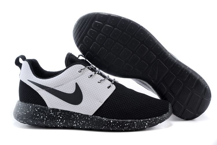 roshe run blanc noir
